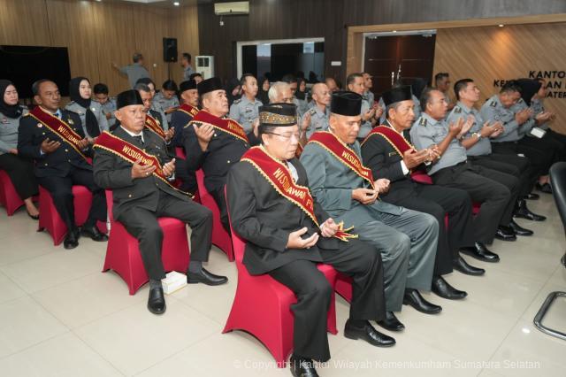 wisuda purnabakti kumham sumsel 1