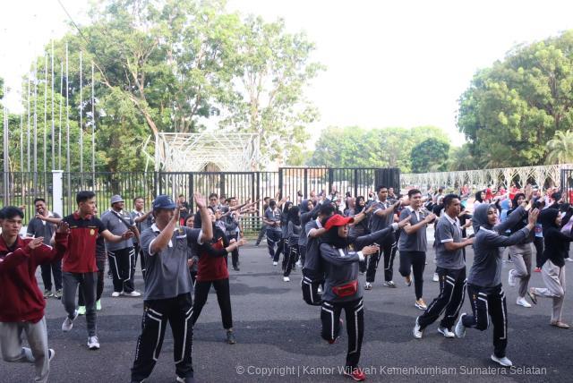 pegawai kemenkumham sumsel jalan sehat olahraga 1