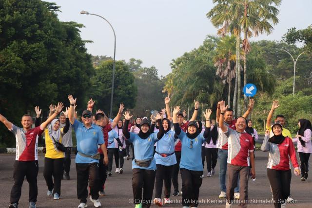 pegawai kemenkumham sumsel jalan sehat olahraga 4