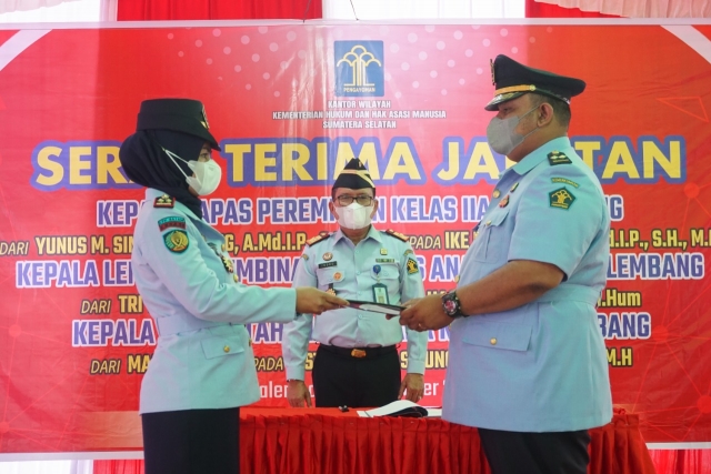 Kepala Lapas Perempuan Palembang LPKA Palembang dan Rutan Palembang Resmi Menyerahkan Estafet Kepemimpinan kepada Pejabat Baru4